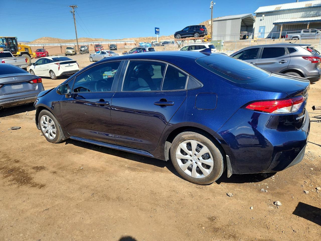 2025 Toyota Corolla Le - Фото 2