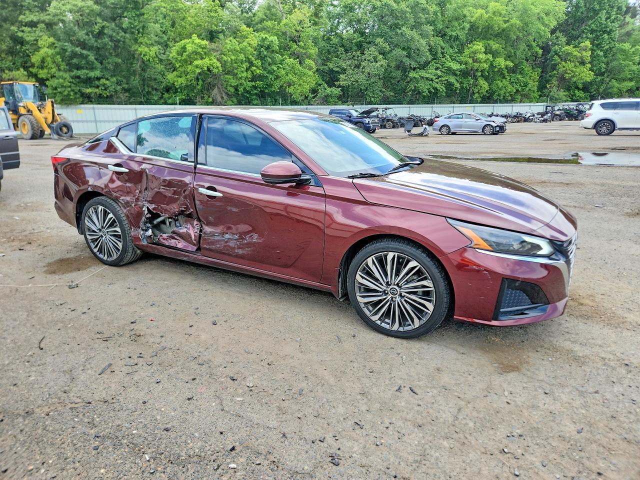 2023 Nissan Altima Sl - Image 4