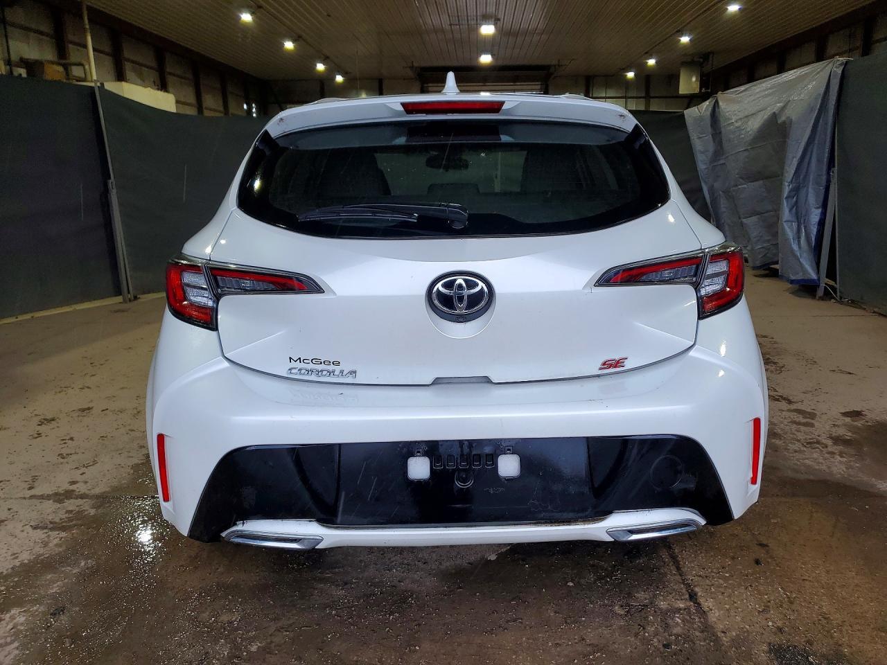 2021 Toyota Corolla Hatchback Se - Image 6