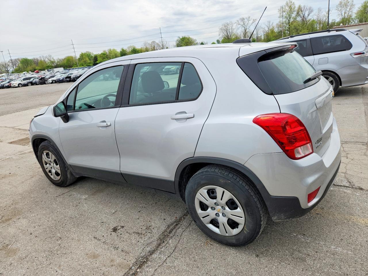 2017 Chevrolet Trax Ls - Фото 2