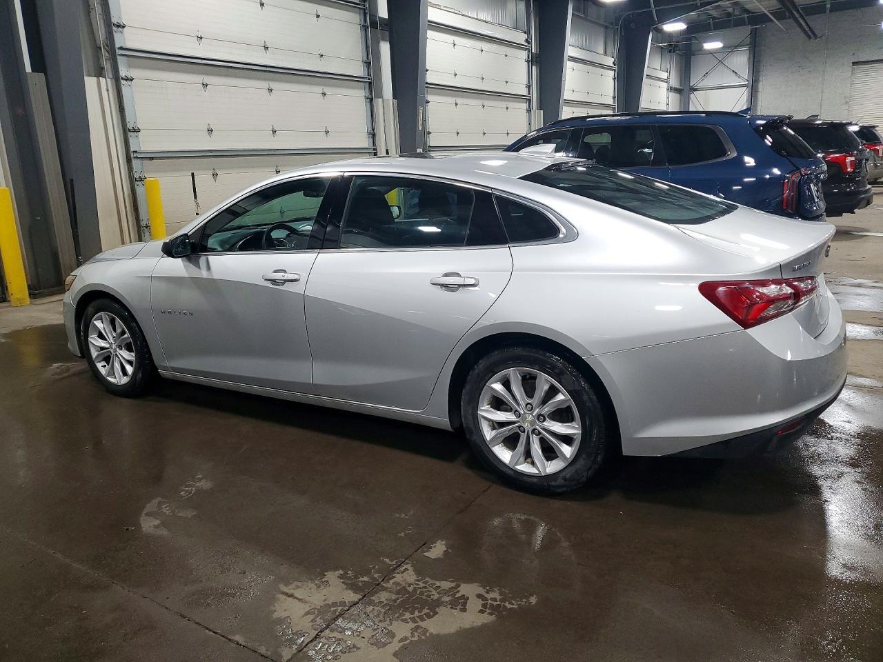 2021 Chevrolet Malibu Lt - Image 2