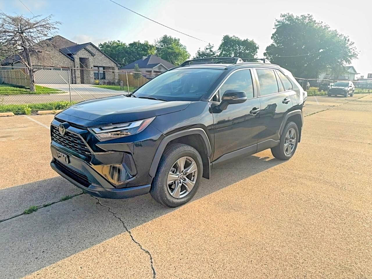 2024 Toyota Rav4 Xle - Фото 2