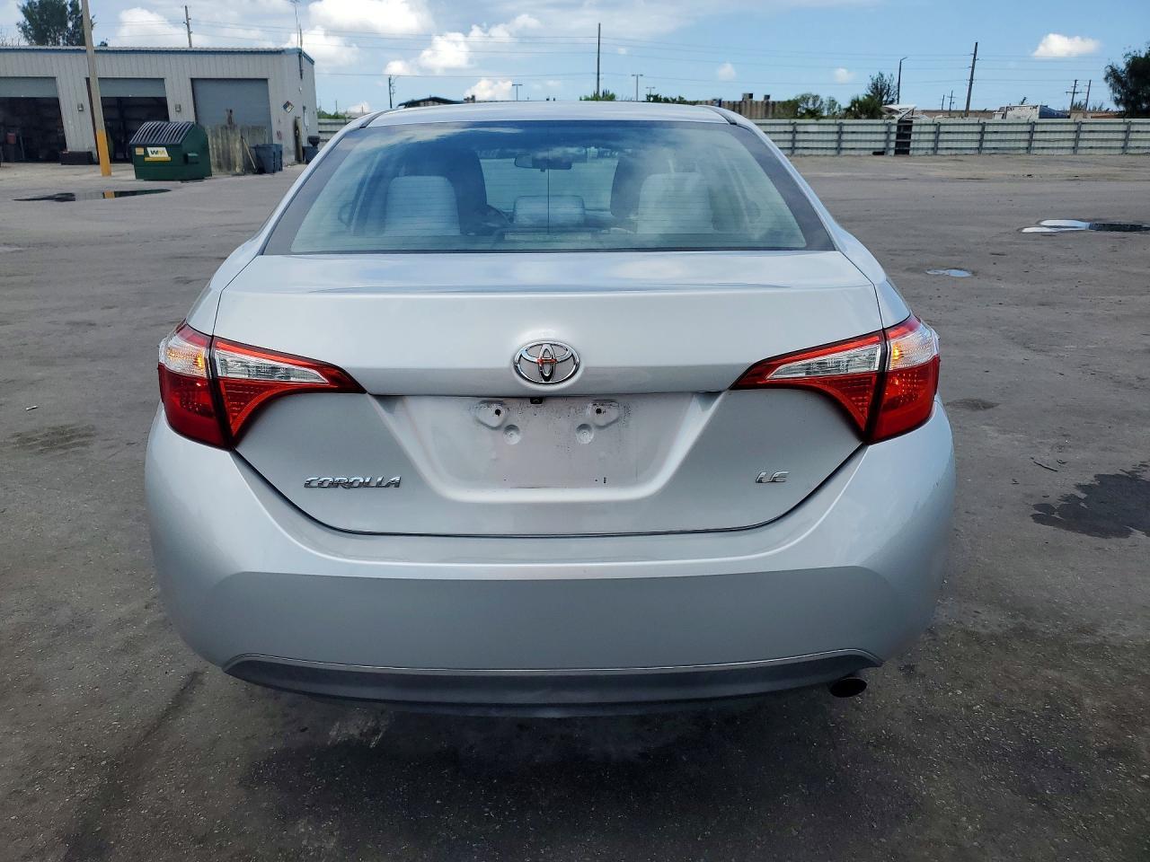 2015 Toyota Corolla Le - Image 6