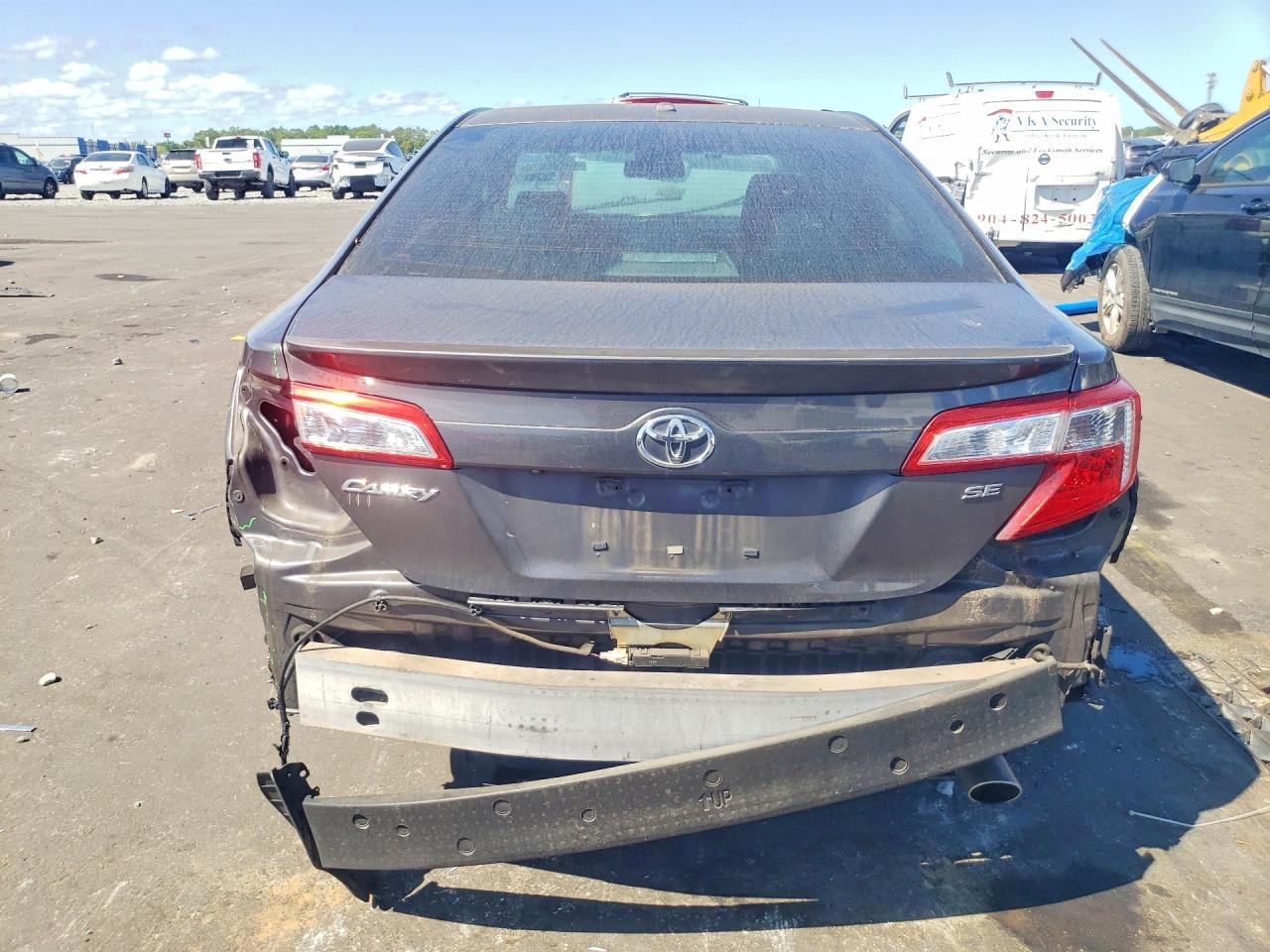 2014 Toyota Camry Se - Фото 6