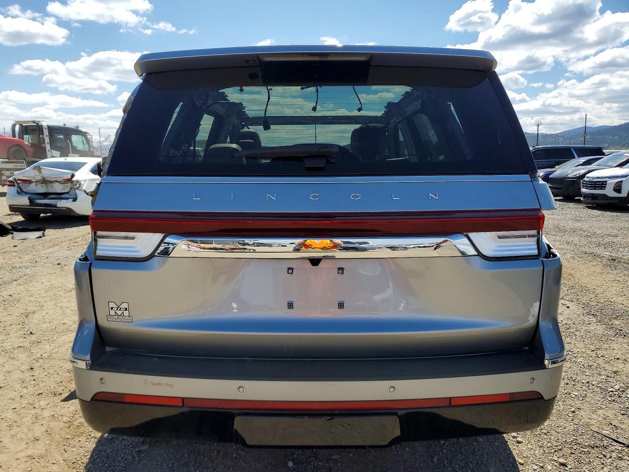 2024 Lincoln Navigator Reserve - Image 6