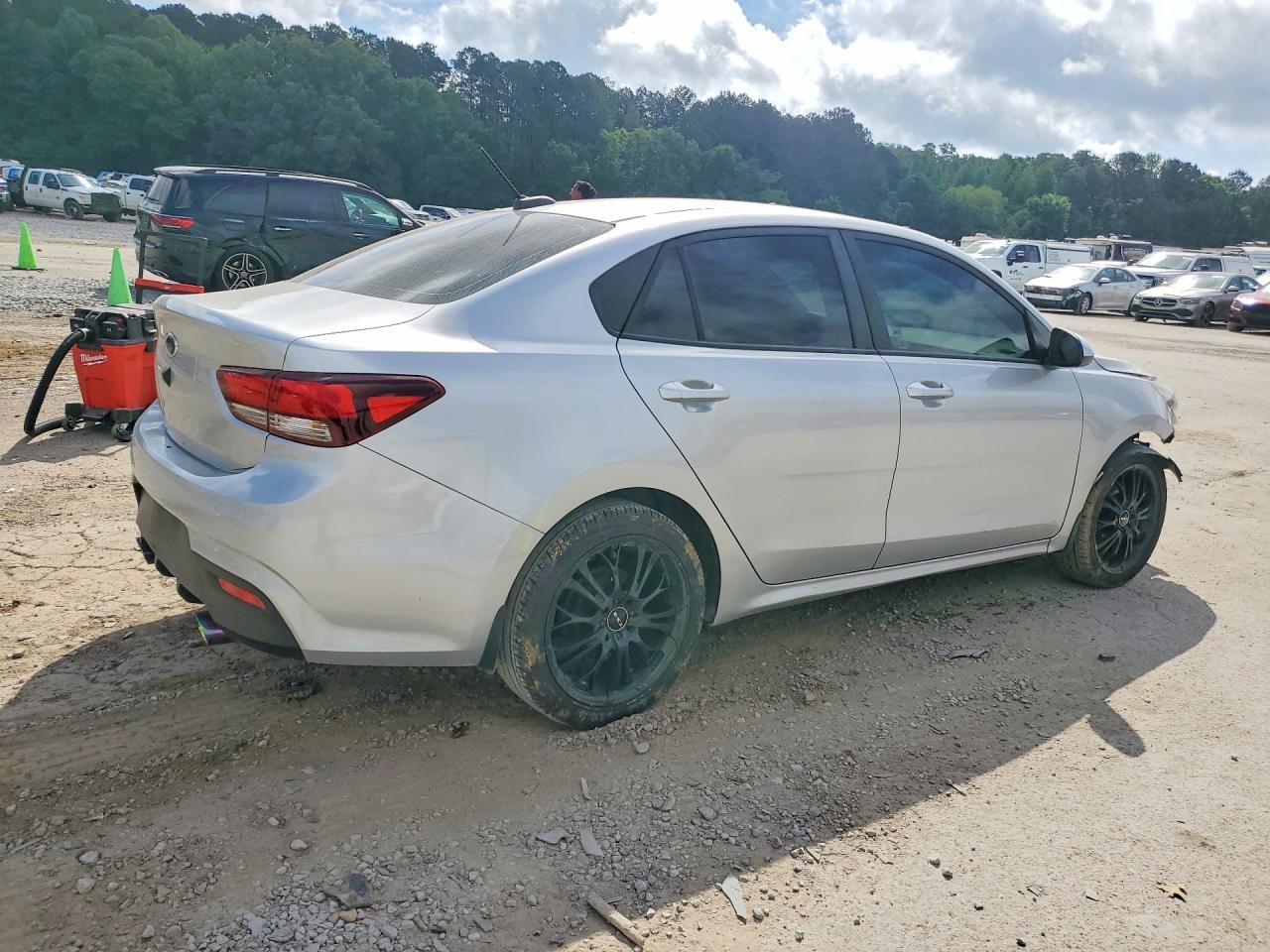 2020 Kia Rio S - Фото 3