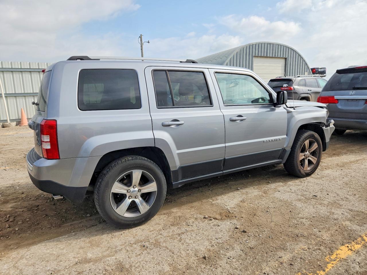 2017 Jeep Patriot Latitude - Фото 3