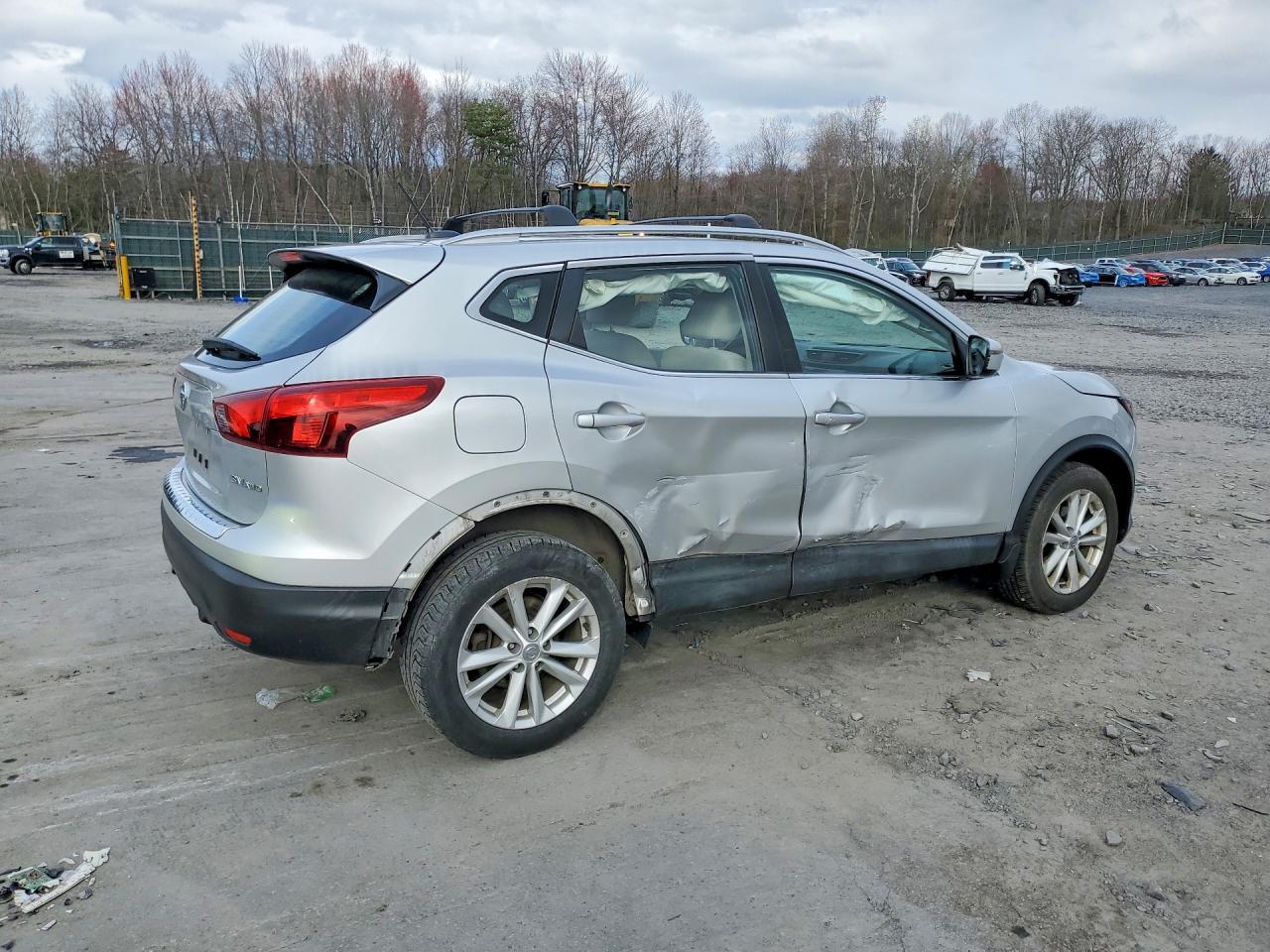2018 Nissan Rogue Sport Sv - Фото 3