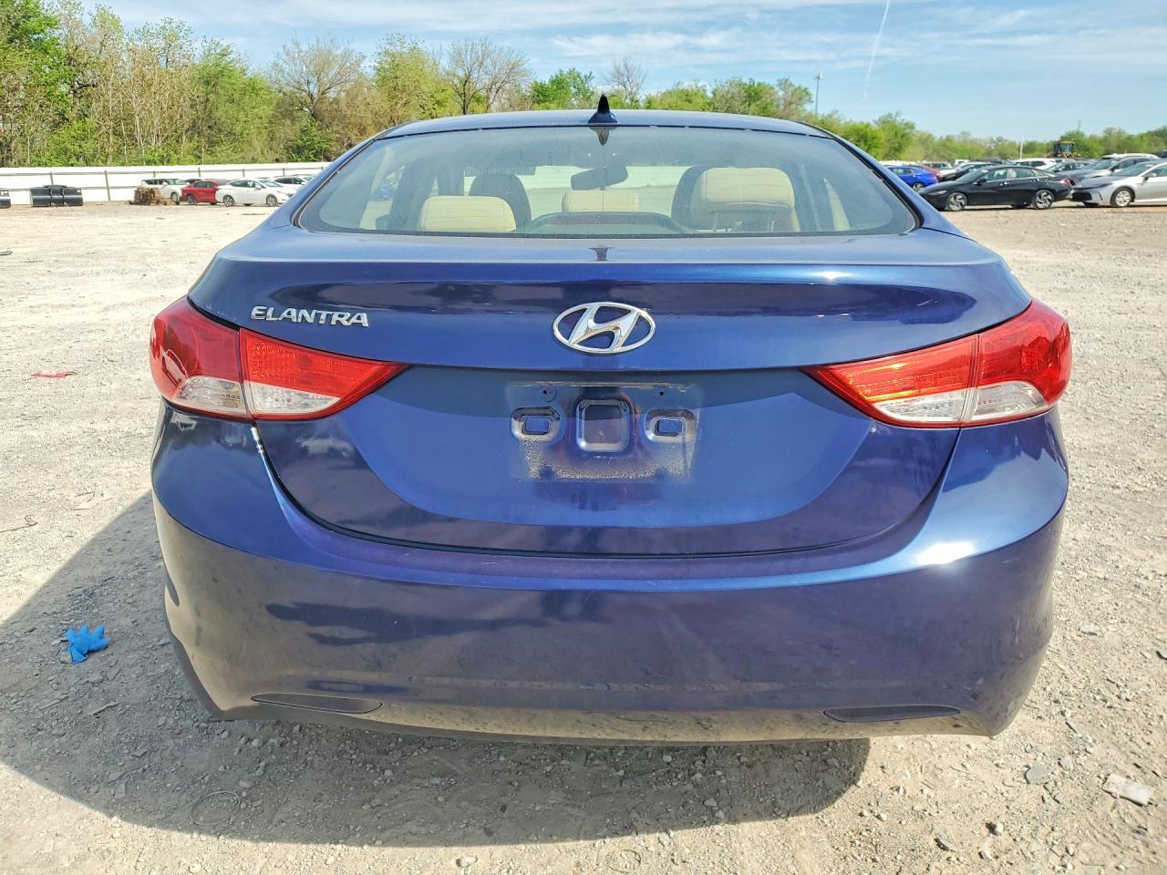 2013 Hyundai Elantra Gls - Image 6