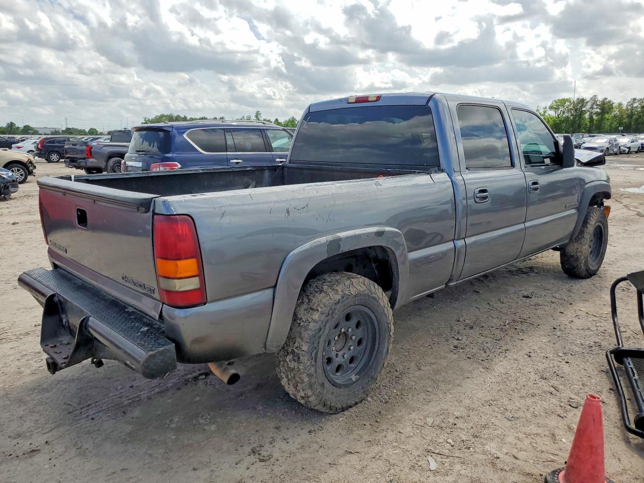2002 Chevrolet Silverado K1500 Heavy Duty - Фото 3