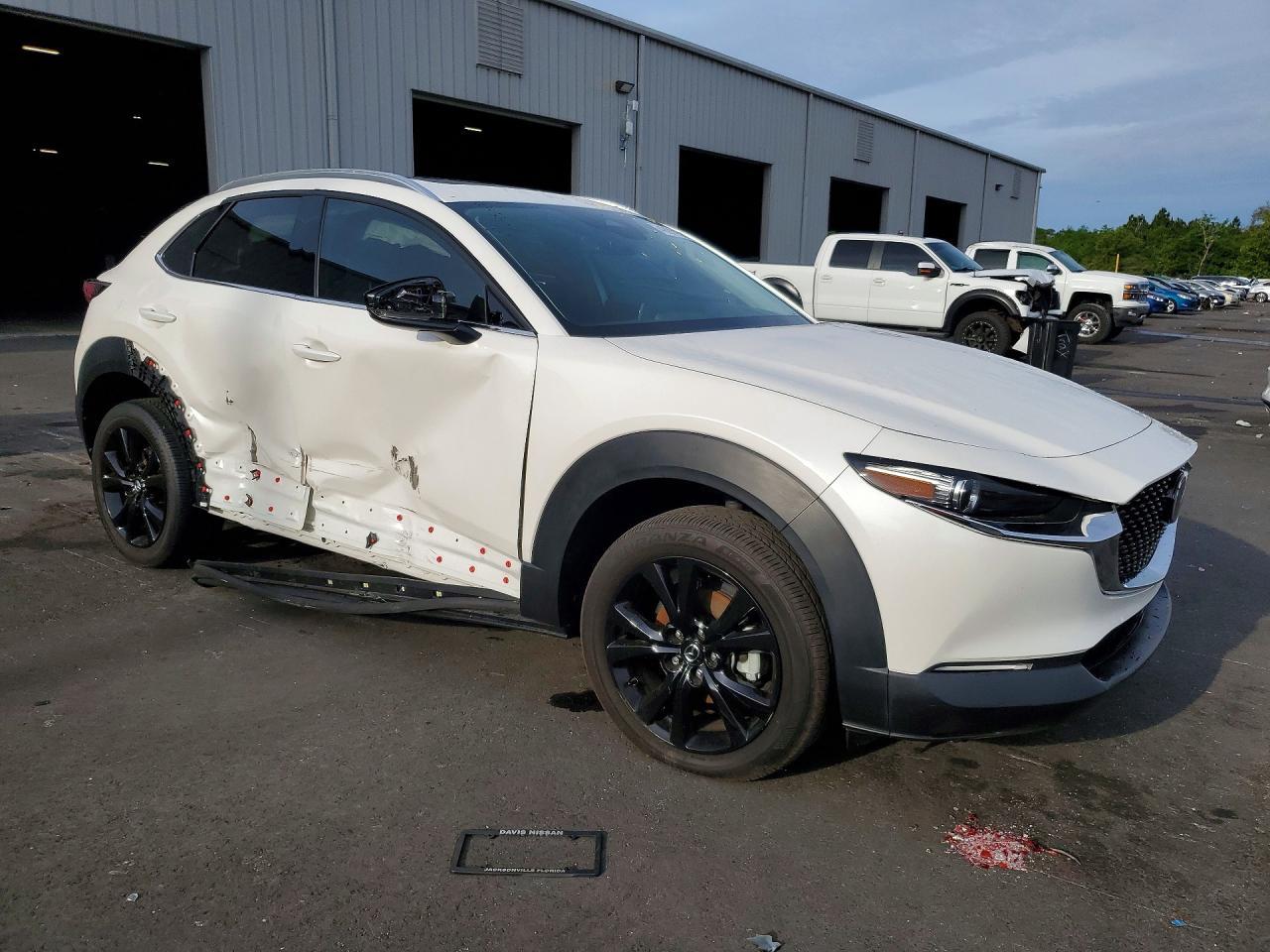 2024 Mazda Cx-30 Premium - Image 4