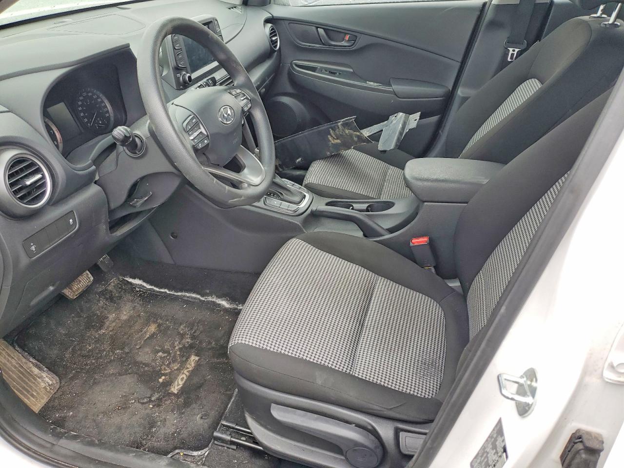2021 Hyundai Kona Se - Фото 7