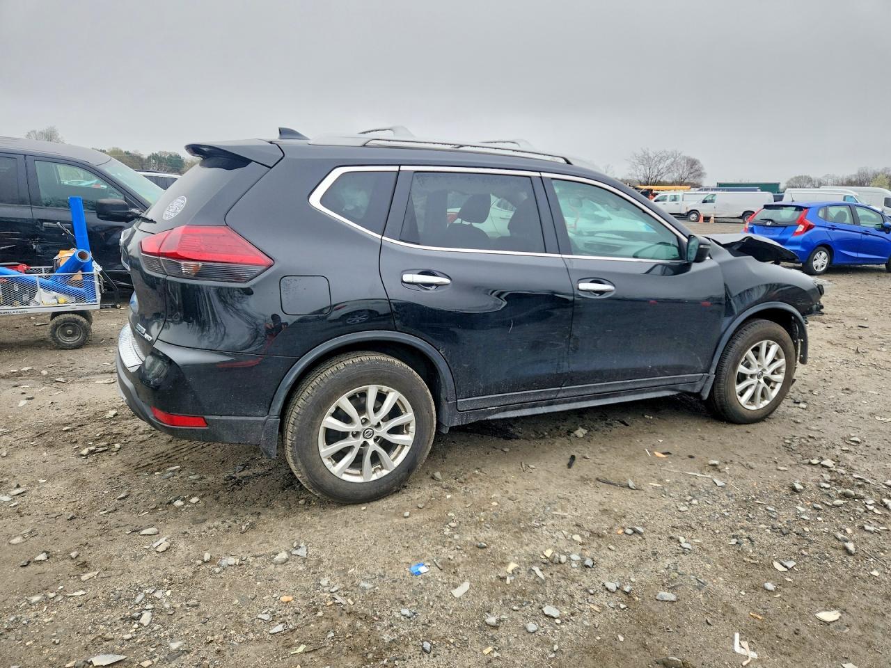 2020 Nissan Rogue S - Фото 3