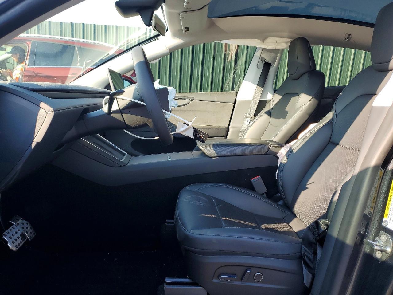 2026 Tesla Model Y - Image 7