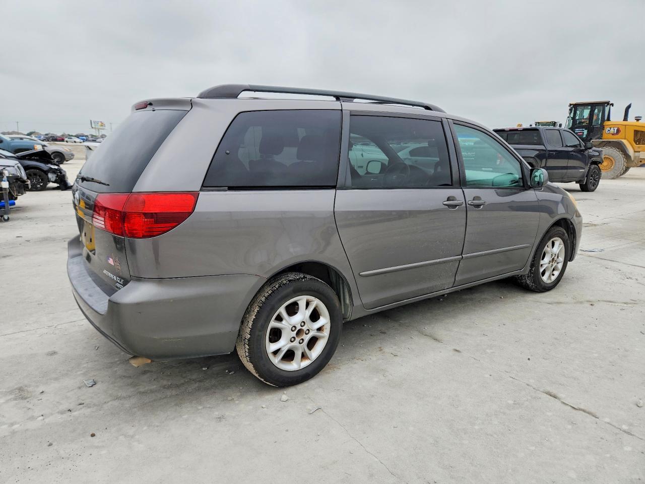 2005 Toyota Sienna Xle 7 Passenger - Фото 3