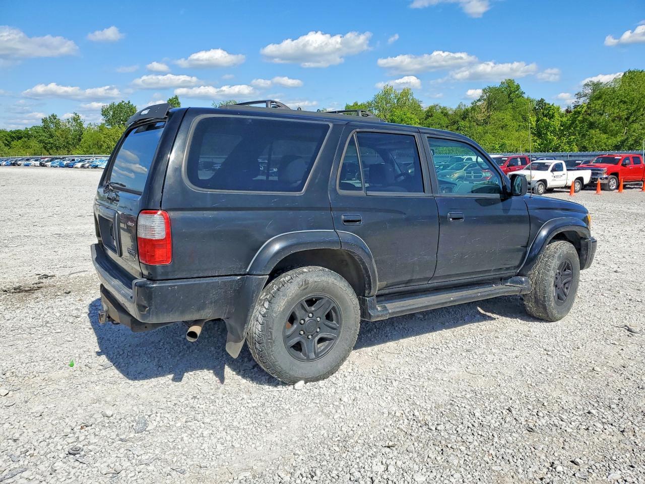2000 Toyota 4Runner Sr5 - Image 3