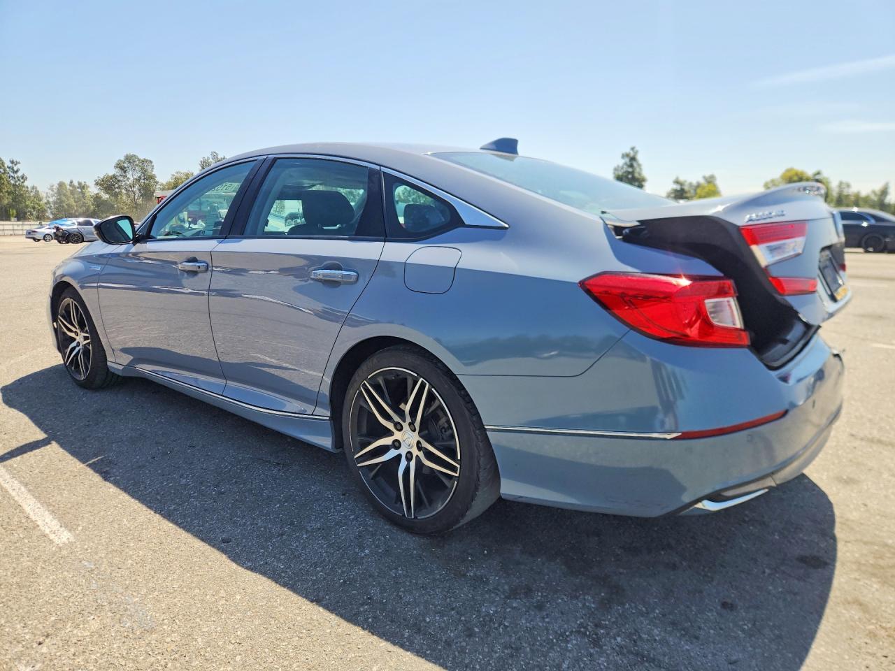 2022 Honda Accord Touring Hybrid - Image 2