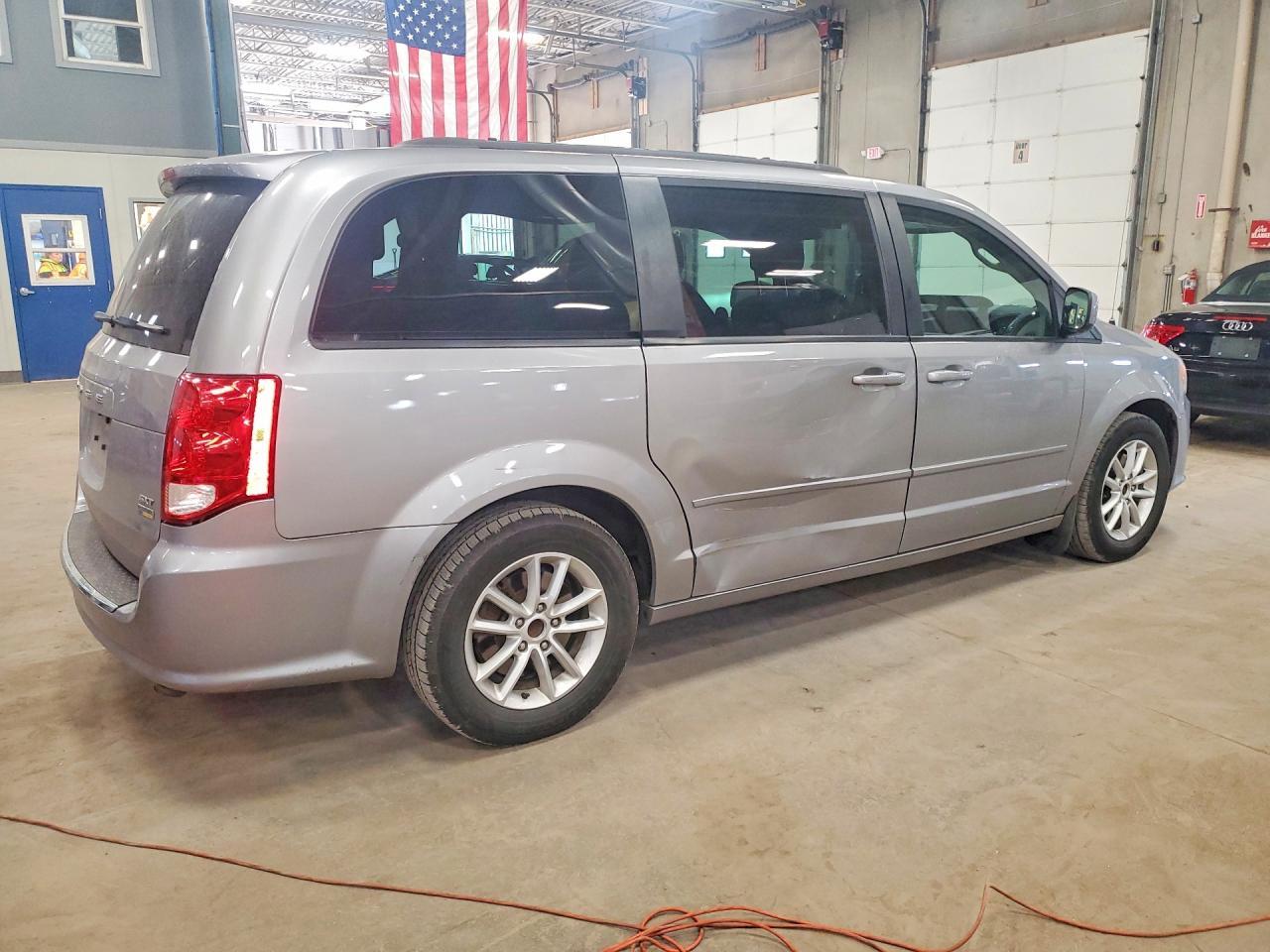 2016 Dodge Grand Caravan Sxt - Фото 3