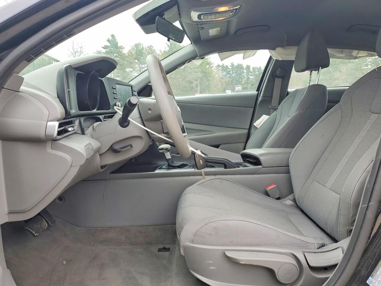 2021 Hyundai Elantra Se - Image 7