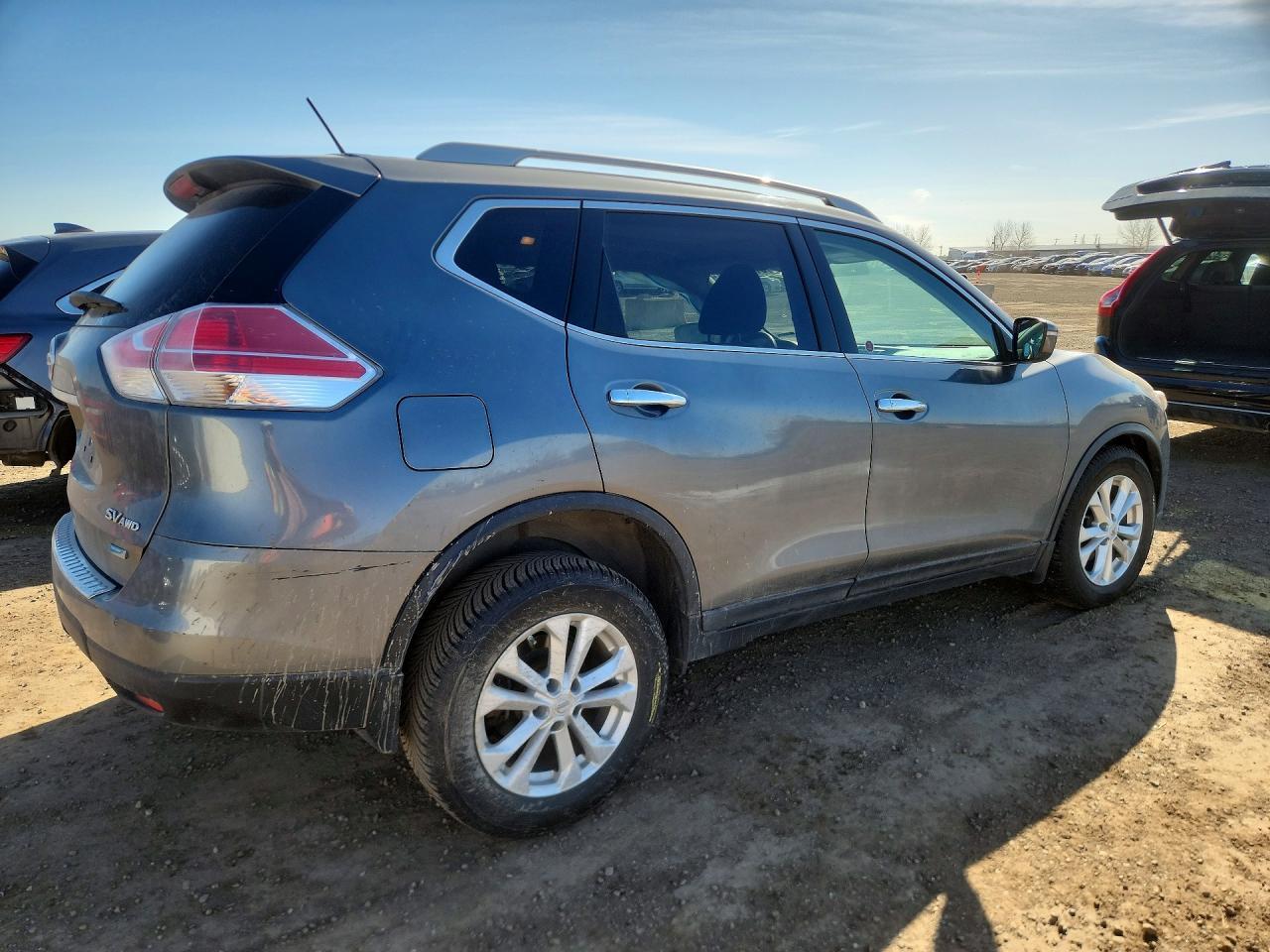 2015 Nissan Rogue Sv 4Dr Awd - Image 3