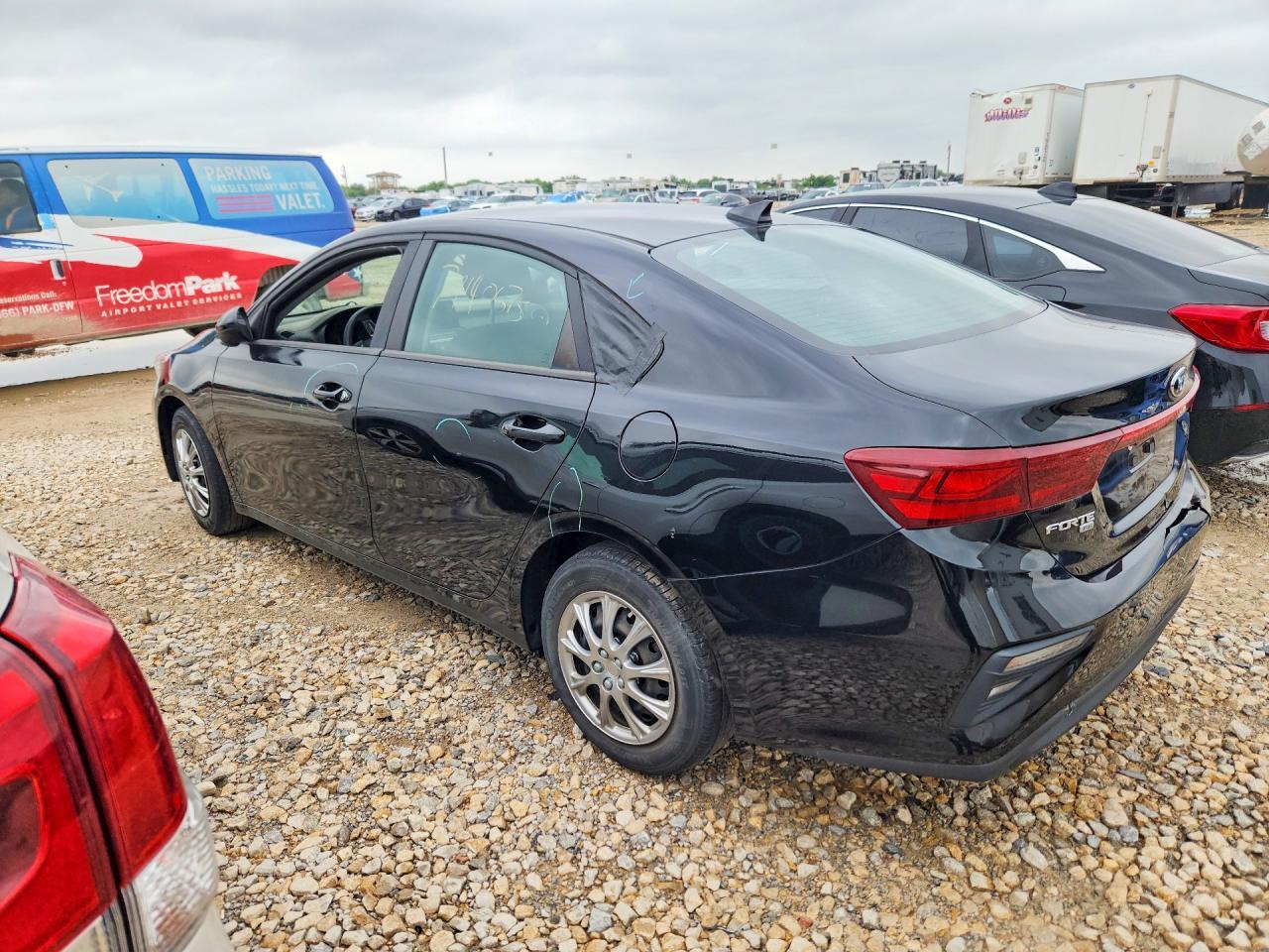 2020 Kia Forte Fe - Image 2