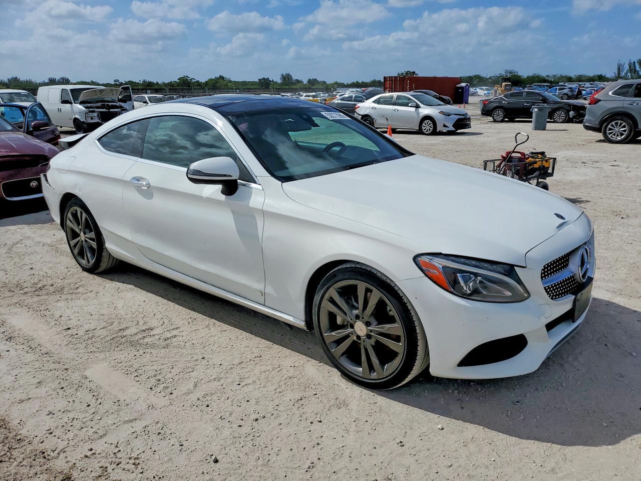 2018 Mercedes-Benz C 300 4Matic - Фото 4