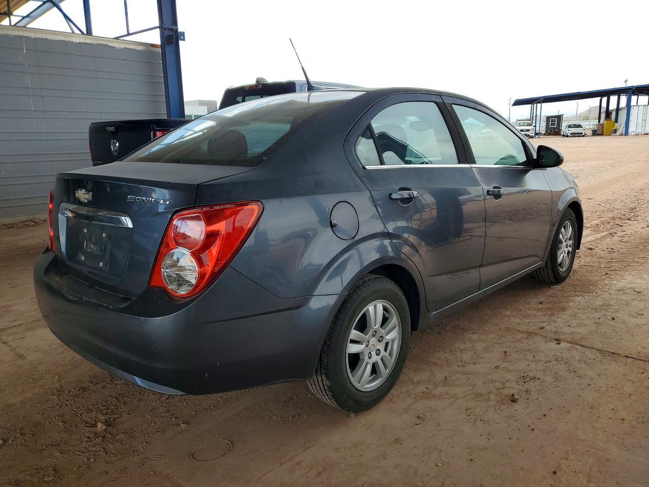 2012 Chevrolet Sonic - Image 3