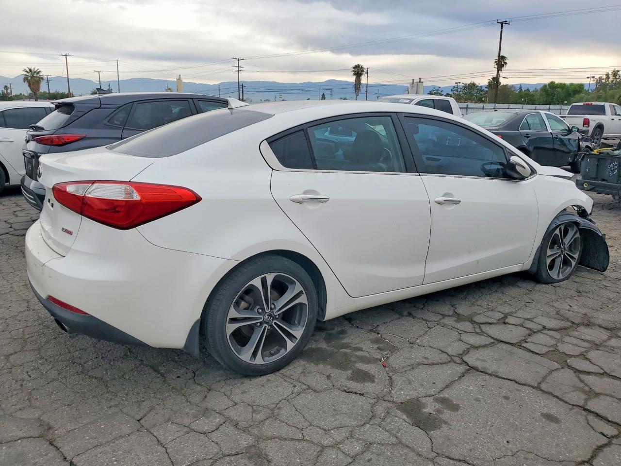 2014 Kia Forte Ex - Image 3