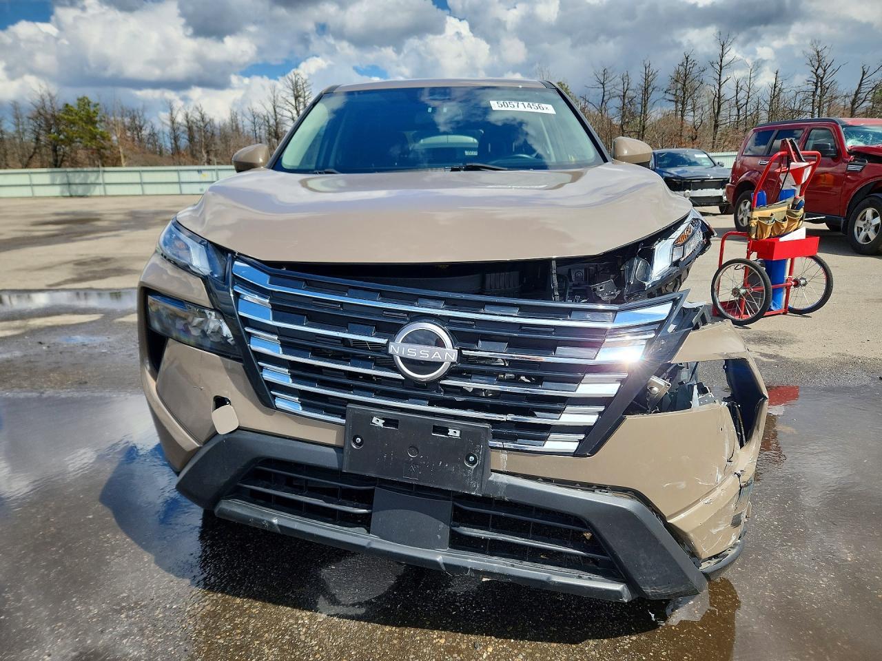 2024 Nissan Rogue Sv - Image 5