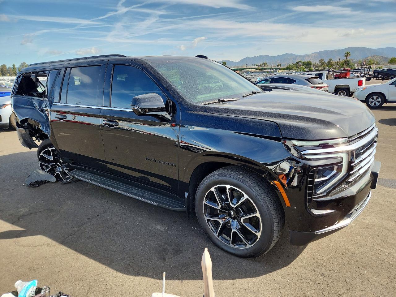 2026 Chevrolet Suburban C1500 Rst - Image 4