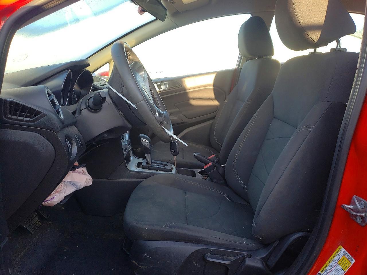 2015 Ford Fiesta Se - Image 7