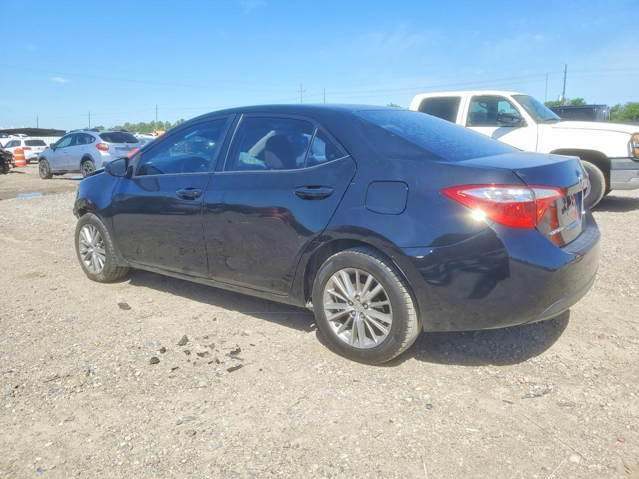 2015 Toyota Corolla - Фото 2