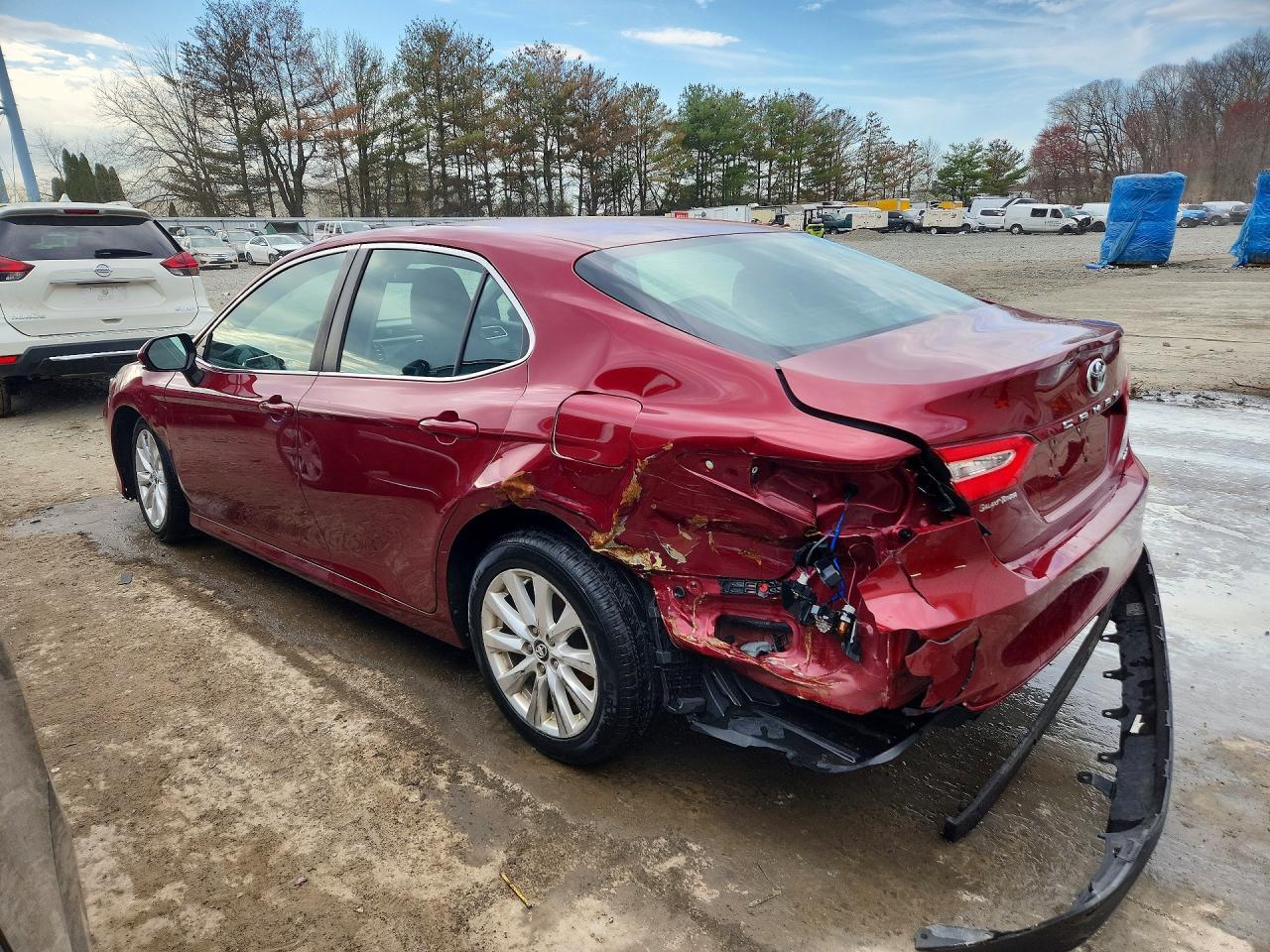 2018 Toyota Camry Le - Image 2