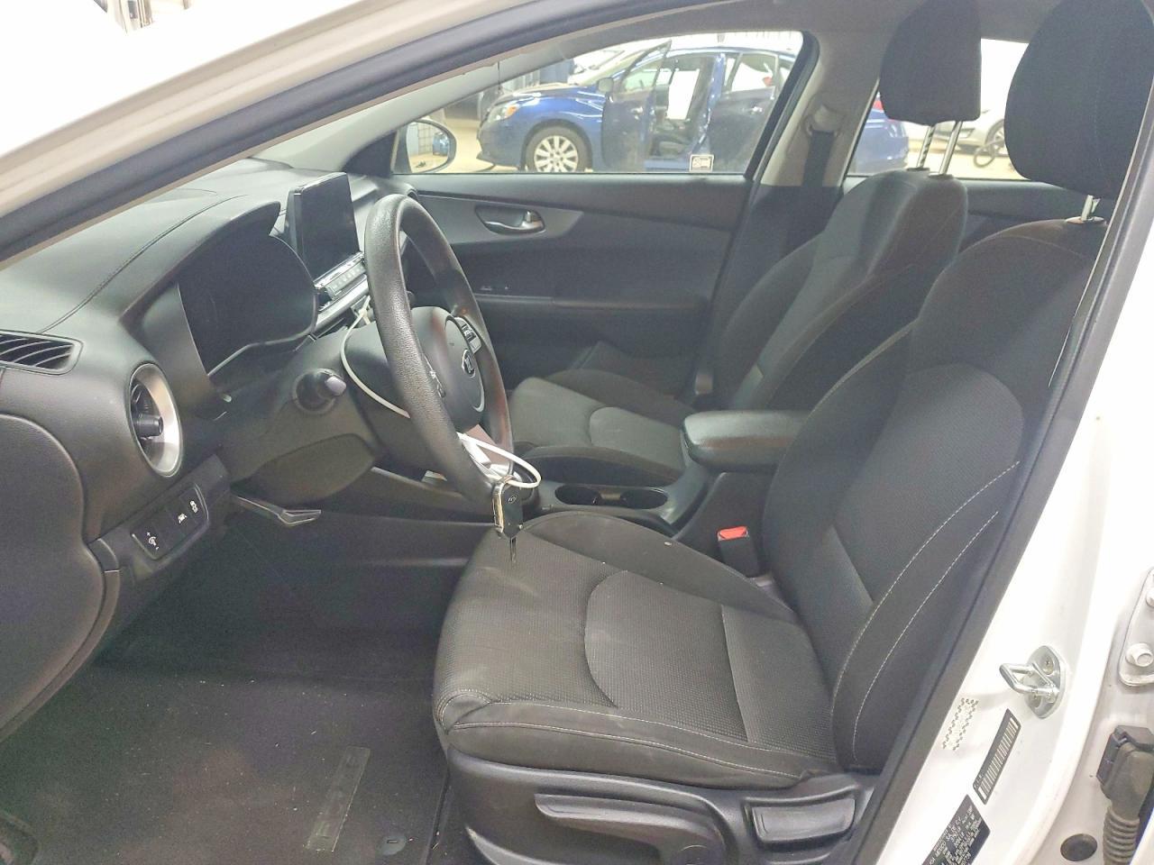 2021 Kia Forte Lxs - Image 7