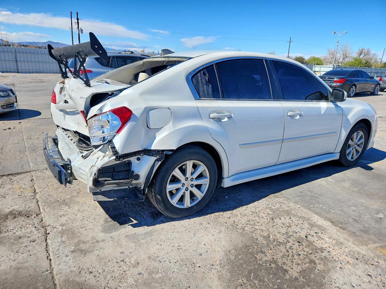 2011 Subaru Legacy 2.5I - Фото 3
