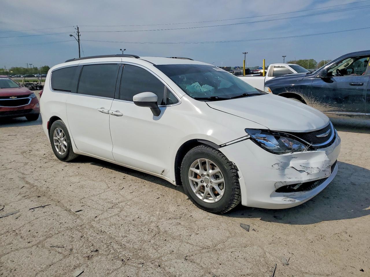 2021 Chrysler Voyager Lxi - Image 4