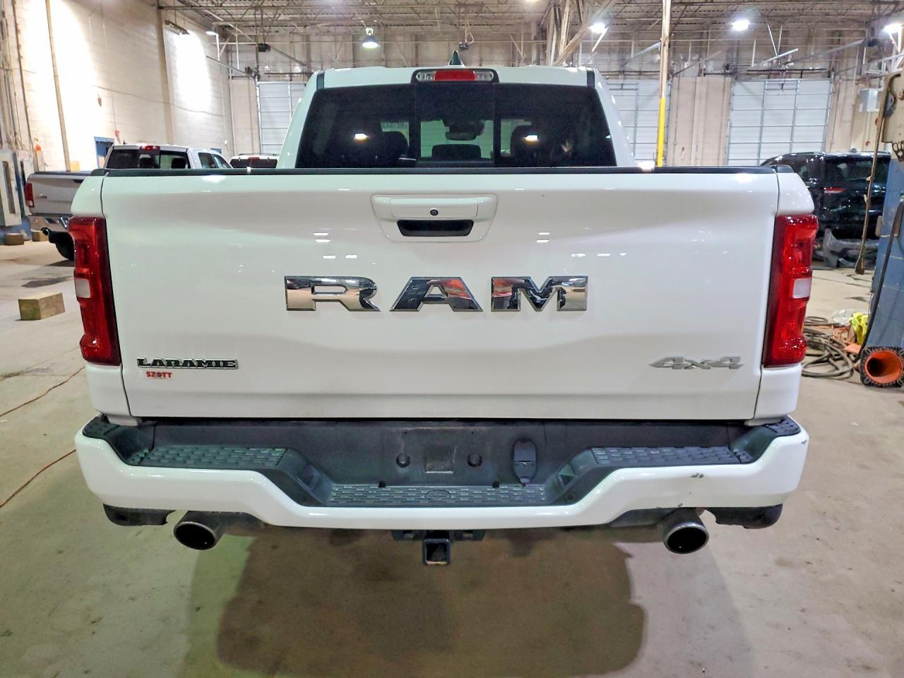 2025 Ram 1500 Laramie - Фото 6