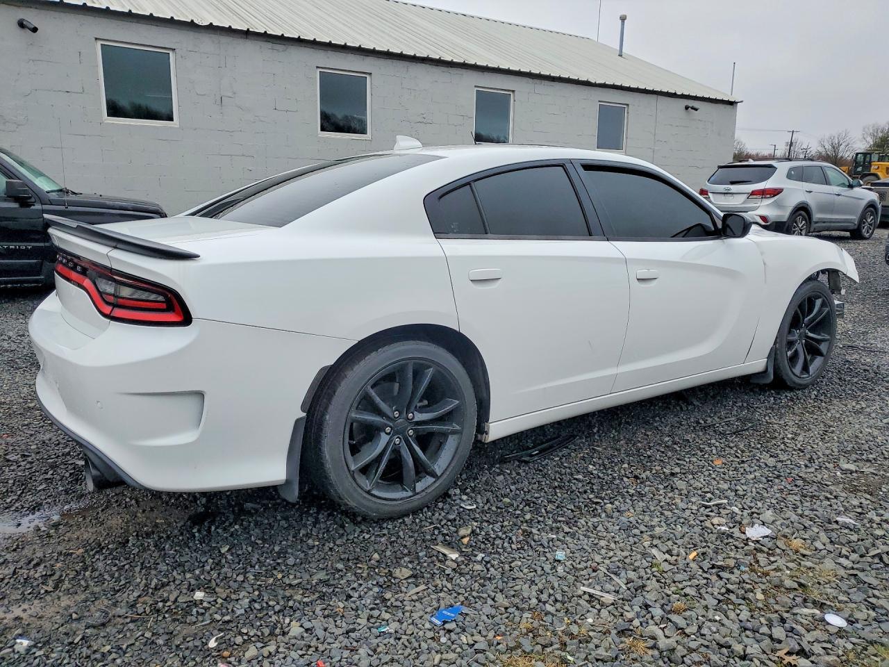 2016 Dodge Charger Sxt - Фото 3