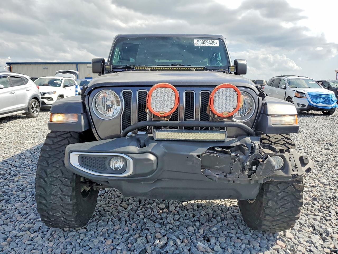2018 Jeep Wrangler Unlimited Sahara - Image 5