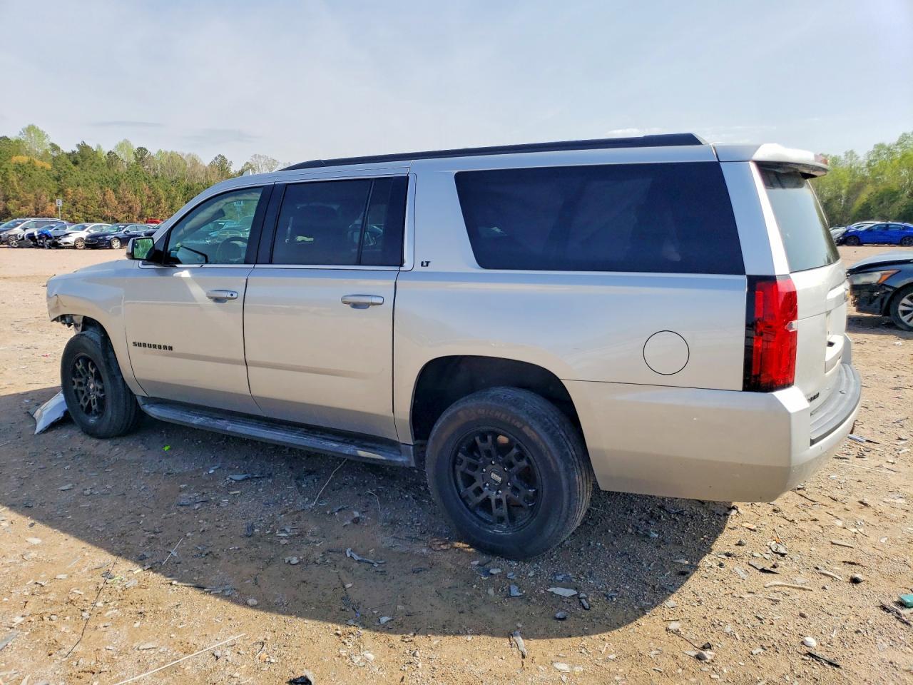 2019 Chevrolet Suburban K1500 Lt - Фото 2