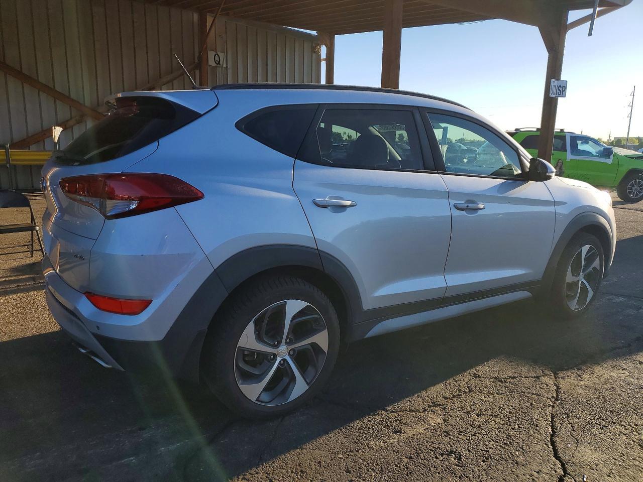 2017 Hyundai Tucson Value - Фото 3