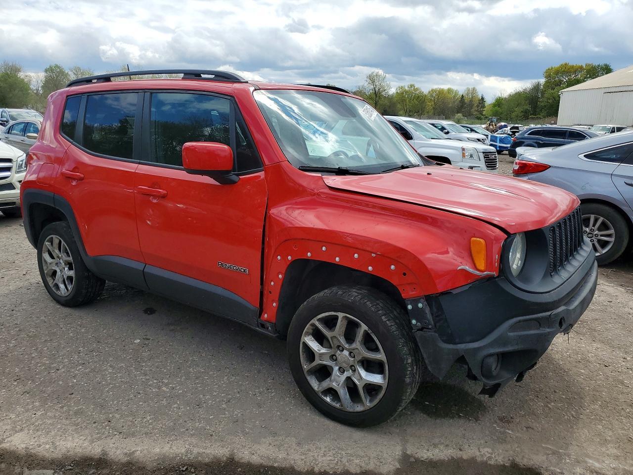 2017 Jeep Renegade Latitude - Image 4