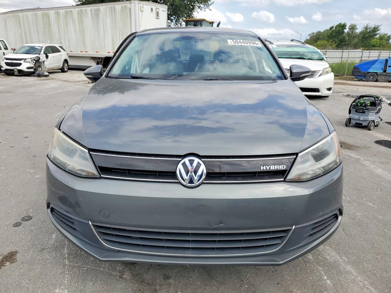 2013 Volkswagen Jetta Hybrid - Image 5