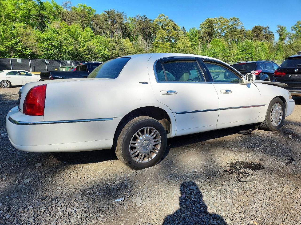 2006 Lincoln Town Car Signature Limited - Фото 3