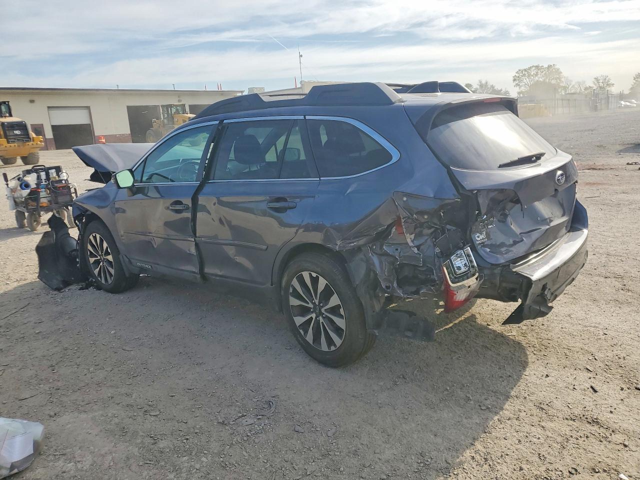2016 Subaru Outback 2.5I Limited - Фото 2