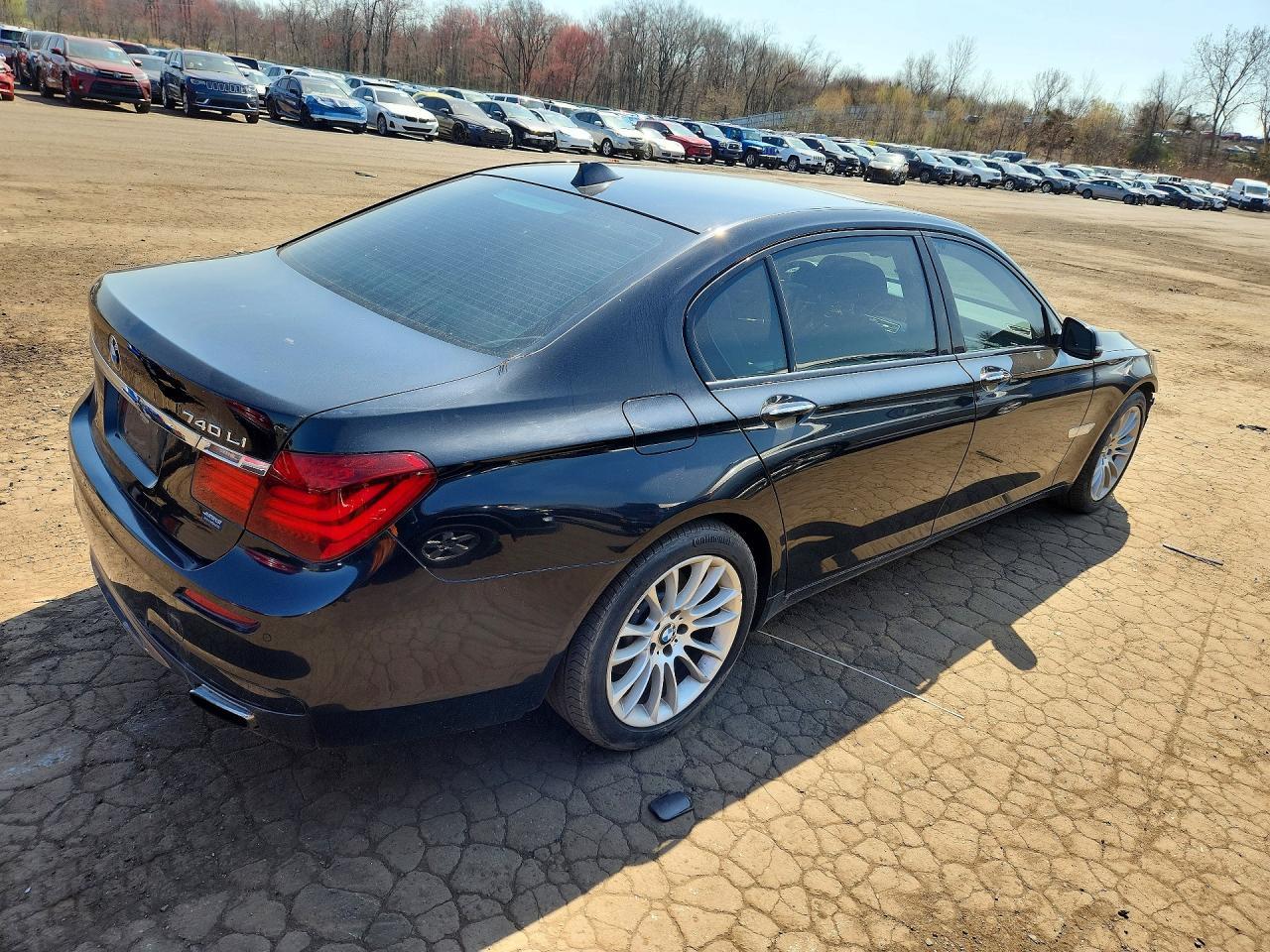 2014 BMW 740 Lxi - Фото 3