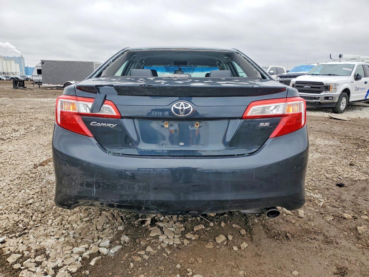 2013 Toyota Camry Se - Image 6