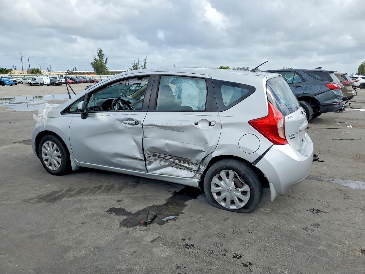 2014 Nissan Versa Note S Plus - Фото 2