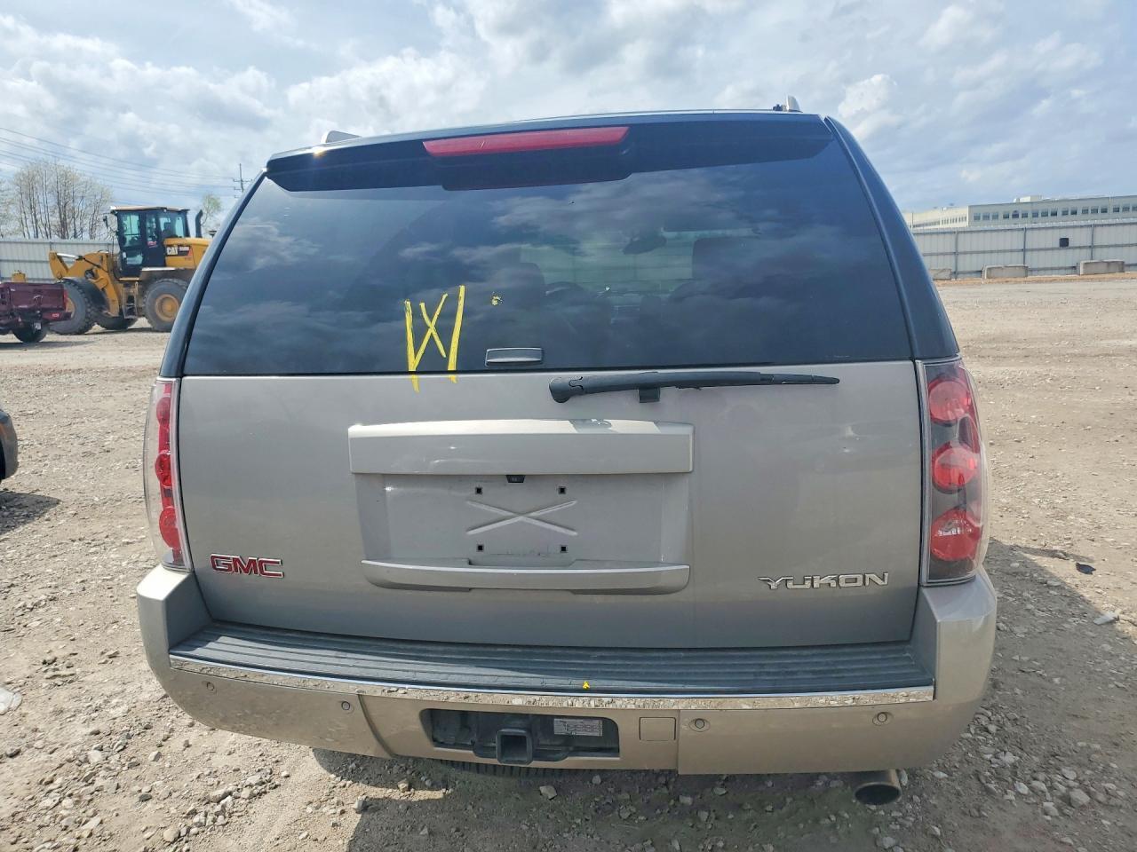 2007 GMC Yukon Denali - Фото 6