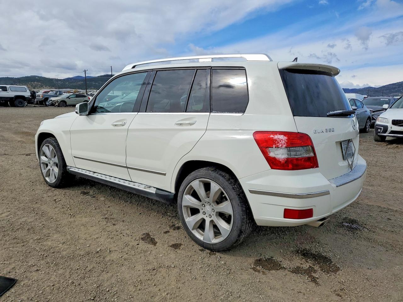 2010 Mercedes-Benz Glk 350 4Matic - Image 2